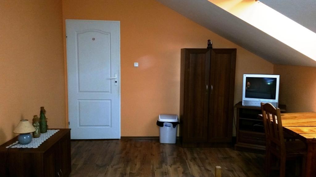 Na Skraju Lasu Chodel Exteriér fotografie