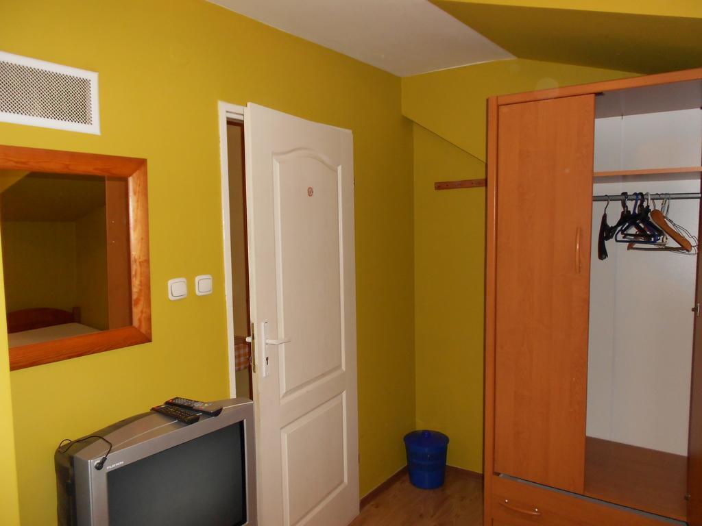 Na Skraju Lasu Chodel Exteriér fotografie